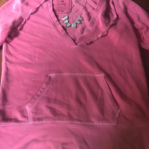 An ADORABLE cover for cool nights on the beach 🏝 - Picture 3 of 5